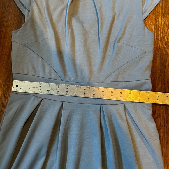 Dorothy Perkins Soft Blue Cap Sleeve Pleated Knee Length Sheath Dress Size 8 - Picture 7 of 11